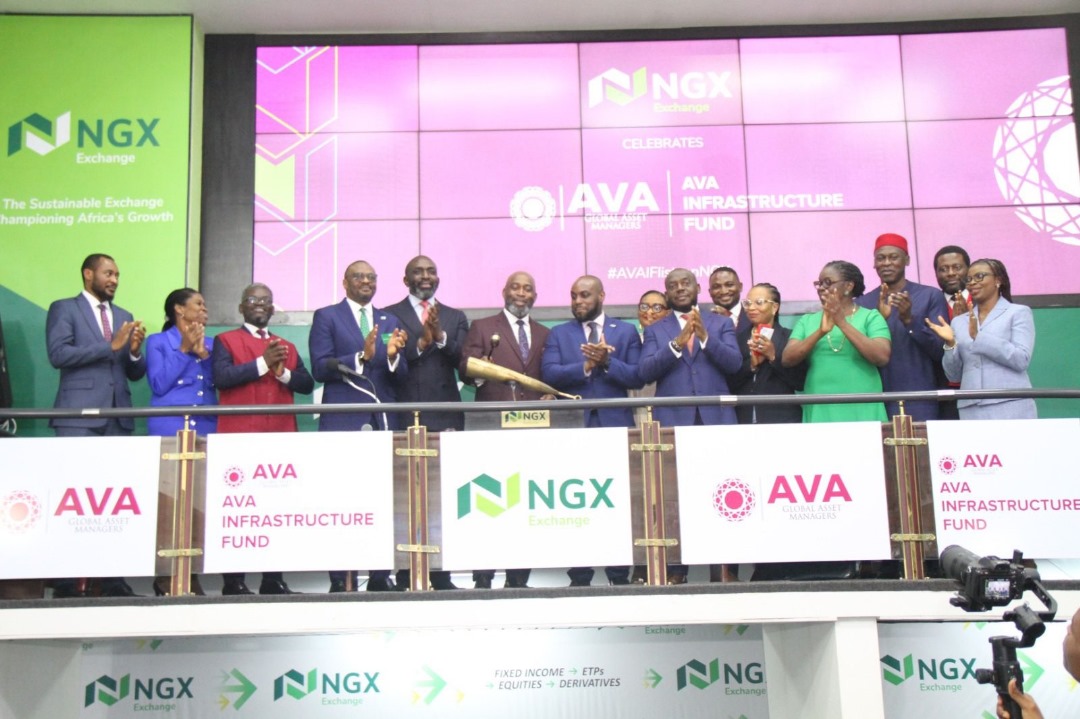 Closing gong ceremony marking the AVA Infrastructure Fund listing